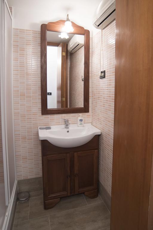 Ferienwohnung Justa Casa Borgo Vittorio Rom Exterior foto